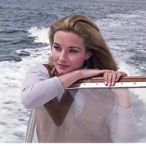 Meet your Posher, Cynthia